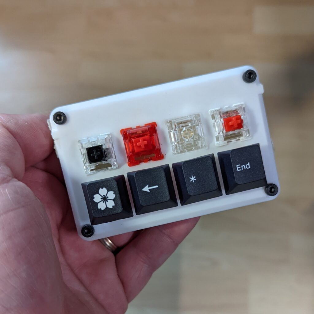 Switch Tester selbst 3D gedruckt mit 4 verschiedenen Switches.